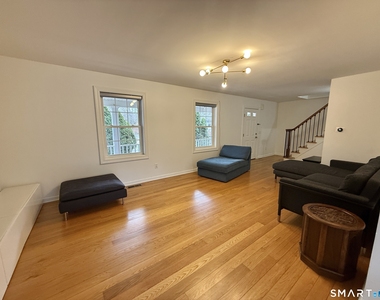 70 Renwick Place - Photo Thumbnail 4