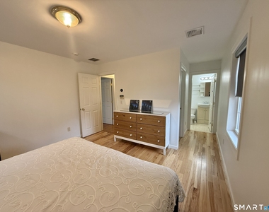 70 Renwick Place - Photo Thumbnail 15