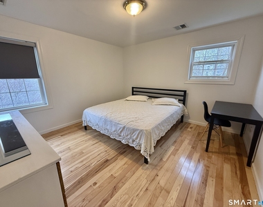 70 Renwick Place - Photo Thumbnail 14