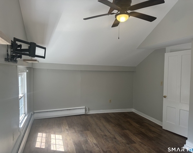 14 Pleasant Street - Photo Thumbnail 9