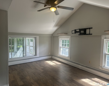 14 Pleasant Street - Photo Thumbnail 8