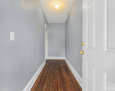 141 Homestead Avenue - Photo Thumbnail 3