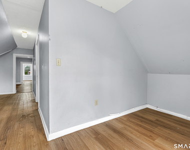 141 Homestead Avenue - Photo Thumbnail 8