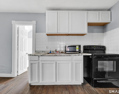 141 Homestead Avenue - Photo Thumbnail 6