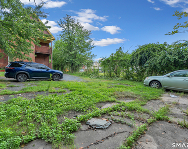 141 Homestead Avenue - Photo Thumbnail 21