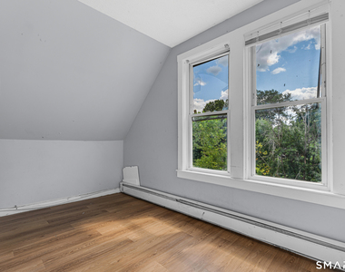 141 Homestead Avenue - Photo Thumbnail 9