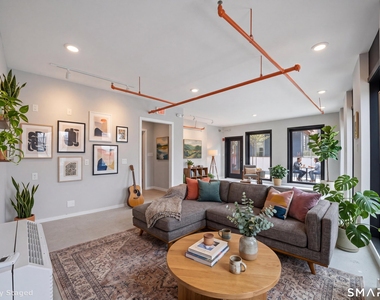 589 Bedford Street - Photo Thumbnail 12