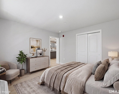 589 Bedford Street - Photo Thumbnail 6