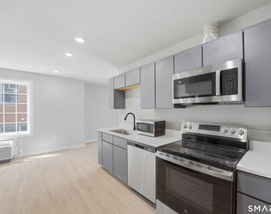 589 Bedford Street - Photo Thumbnail 6