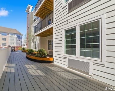 589 Bedford Street - Photo Thumbnail 13