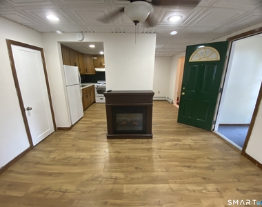 275 Main Street - Photo Thumbnail 18