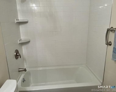 2 Derby Court - Photo Thumbnail 17
