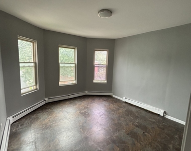 90 Chadwick Avenue - Photo Thumbnail 3