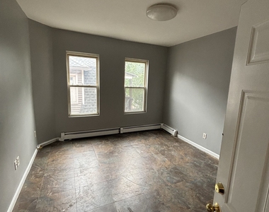 90 Chadwick Avenue - Photo Thumbnail 1