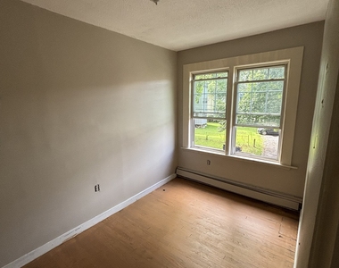 256 Mather Street - Photo Thumbnail 2