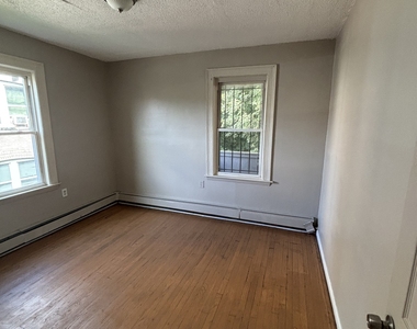 256 Mather Street - Photo Thumbnail 6