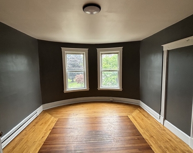 218 West Street - Photo Thumbnail 4