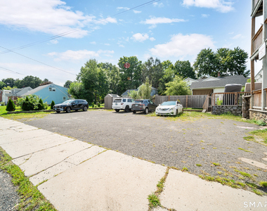 143 Divinity Street - Photo Thumbnail 18