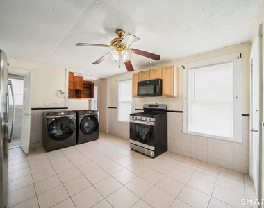 143 Divinity Street - Photo Thumbnail 14