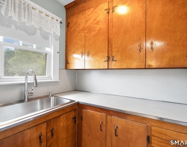 139 Richards Street - Photo Thumbnail 14