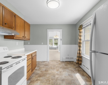 139 Richards Street - Photo Thumbnail 12