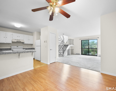60 Lawn Avenue - Photo Thumbnail 9