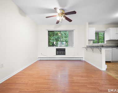 60 Lawn Avenue - Photo Thumbnail 6