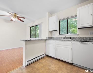 60 Lawn Avenue - Photo Thumbnail 12