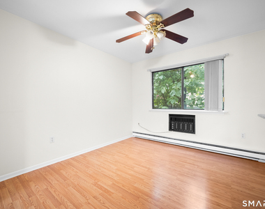 60 Lawn Avenue - Photo Thumbnail 7