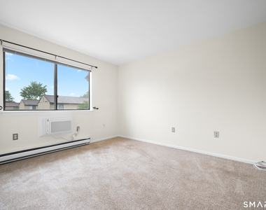 60 Lawn Avenue - Photo Thumbnail 16