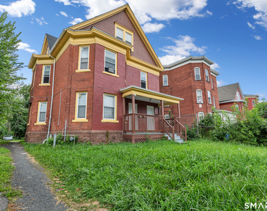 139 Homestead Avenue - Photo Thumbnail 2
