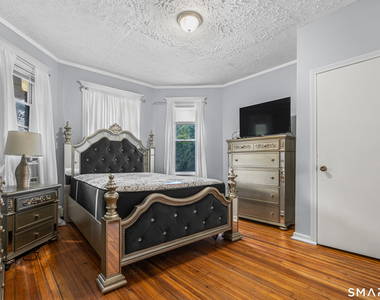 139 Homestead Avenue - Photo Thumbnail 8
