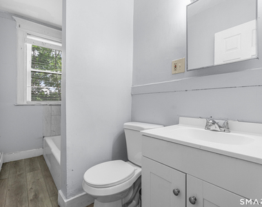 139 Homestead Avenue - Photo Thumbnail 16