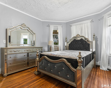 139 Homestead Avenue - Photo Thumbnail 7