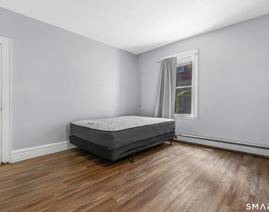 139 Homestead Avenue - Photo Thumbnail 13