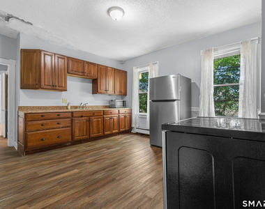 139 Homestead Avenue - Photo Thumbnail 17