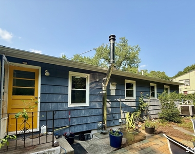 220 Foxon Hill Road - Photo Thumbnail 15