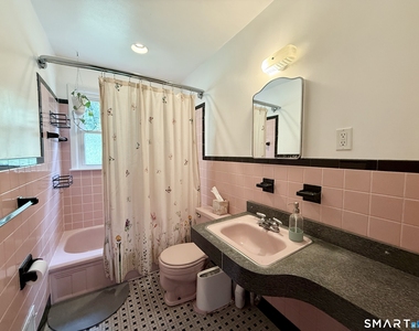 220 Foxon Hill Road - Photo Thumbnail 11