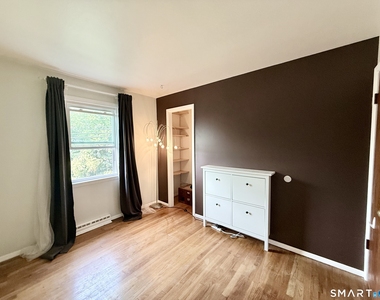 220 Foxon Hill Road - Photo Thumbnail 13
