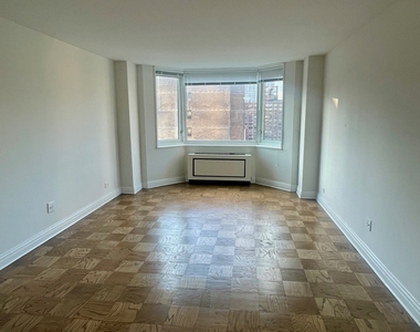 400 East 71st Street, 22K - Photo Thumbnail 2