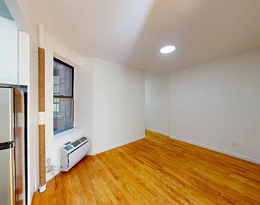 417 East 65th Street - Photo Thumbnail 3