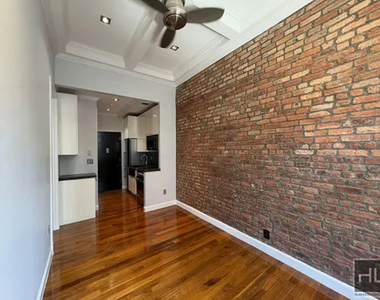 East 11th Street - Photo Thumbnail 1