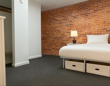 101 Court St - Photo Thumbnail 14