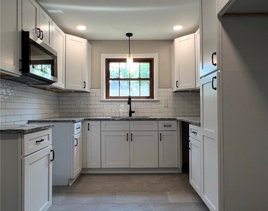 8425 Pershing Avenue - Photo Thumbnail 2