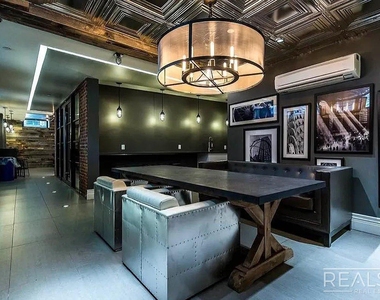 185 Leonard Street - Photo Thumbnail 6