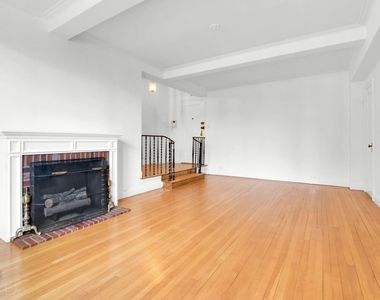 20 Continental Avenue - Photo Thumbnail 4
