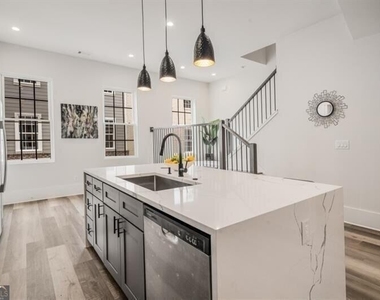3165 Dogwood Drive - Photo Thumbnail 4