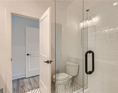 180 Chestnut Circle - Photo Thumbnail 9