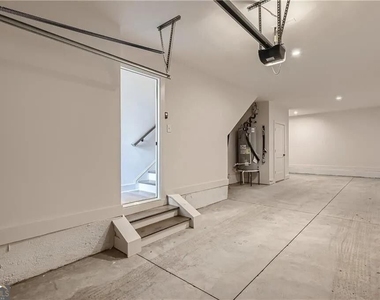180 Chestnut Circle - Photo Thumbnail 13