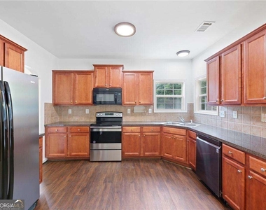 3926 Walnut Grove Way - Photo Thumbnail 9